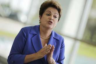 Presidente Dilma Rousseff concede entrevista à imprensa em Brasília, no início de outubro. 10/10/2014