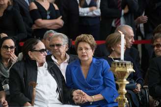 A presidenta Dilma Rousseff durante velório do ex-ministro da Justiça, Márcio Thomaz Bastos, na Assembleia Legislativa do Estado de São Paulo, nesta quinta-feira 