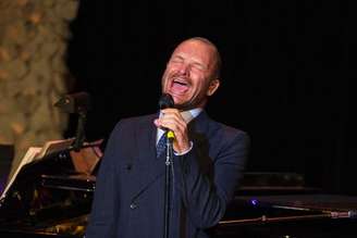 Cantor Sting durante apresentação em Nova York. 17/11/2014.