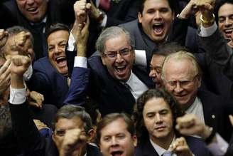 <p>Deputado Eduardo Cunha comemora vitória na eleição para a presidência da Câmara</p>