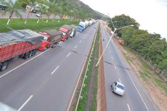 <p>Trecho da rodovia Fernão Dias interditado pelos manifestantes, em Igarapé (MG)</p>