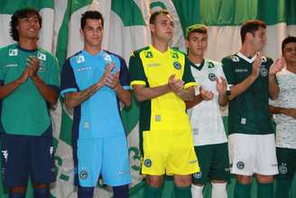 <p>Goiás apresentou sua nova linha de uniformes em parceria com a Kappa, que substituiu a Puma como fornecedora do clube</p>