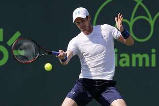 <p>Tenista Andy Murray durante partida contra Dominic Thiem pelo Masters de Miami</p>