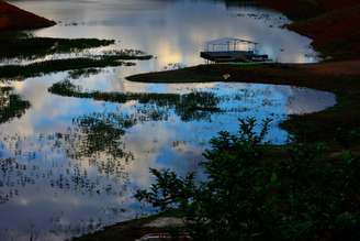 <p>Cantareira ainda utiliza a primeira cota do volume morto</p>