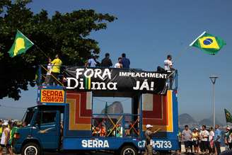 Rio de Janeiro - Protesto pede o impeachment de Dilma Rousseff