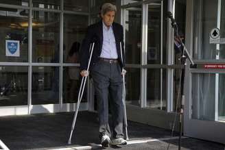 John Kerry deixa hospital de Massachusetts em Boston.  31/5/2015.