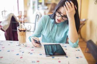 O uso excessivo do smartphone pode causar dor e cabeça frequente