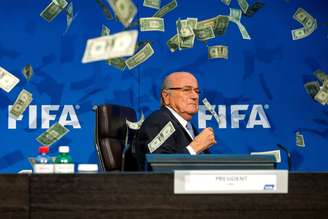 Blatter foi suspenso por 90 dias de atividades na Fifa
