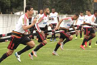 Flamengo treinou duro às vésperas de viagem para o Centro-Oeste do País