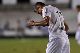 Geuvânio completará a marca de 100 jogos pelo Santos diante do Corinthians