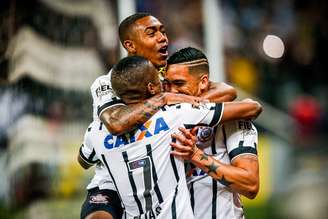 Corinthians venceu o Sport por 4 x 3, em Itaquera, em jogo que está sendo considerado como um dos melhores até agora no Campeonato Brasileiro