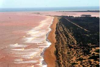 Mancha de lama na foz do Rio Doce voltou a crescer e atinge agora 66,6 km² 