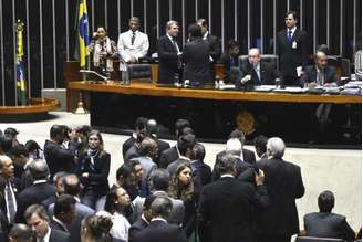 Cunha vai ao STF contra agressões no plenário da Câmara 