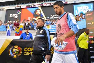 Inscrito no jogo como machucado, Suarez não poderia entrar em campo contra a Venezuela