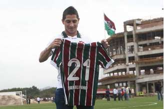 Regularizado: Danilinho vai vestir a camisa 21 no Fluminense(Foto: Paulo Sergio)