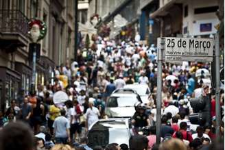 De junho para julho, 200 mil pessoas deixaram de ser inadimplentes no Brasil 