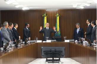 Ppresidente interino Michel Temer recebe presidentes dos tribunais de contas dos estados
