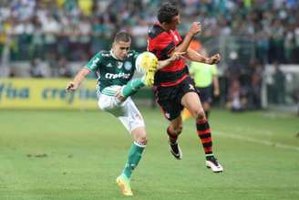 Palmeiras e Flamengo jogarão no mesmo horário da 31ª até a 33ª rodada do BR-16 (Foto:Eduardo Viana/LANCE!Press)