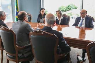 A reunião contou também com a presença dos presidentes de tribunais superiores 