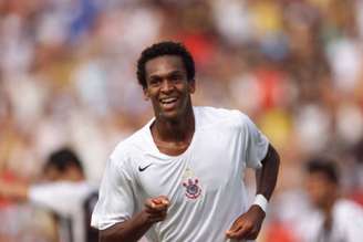 Ele defendeu o Corinthians entre 2003 e 2005