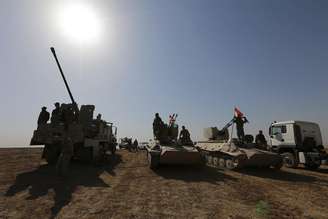 Forças kurdas em ofensiva para libertar localidades do controle do Estado Islámico (EI), no Iraque