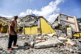 Terremoto causou desabamentos de várias estruturas na Indonésia