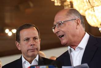 O prefeito João Doria e o governador Geraldo Alckmin concedem coletiva após seminário de integração entre o Governo do Estado e a Prefeitura, no Palácio dos Bandeirantes, em São Paulo.