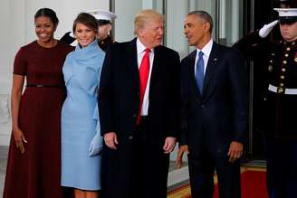 Obama e sua mulher, Michelle, recebem Trump e Malania na Casa Branca