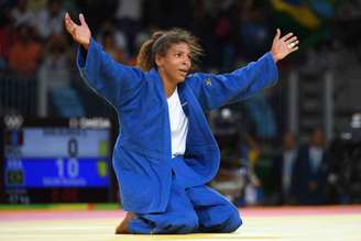 Campeã olímpica, Rafaela Silva fica sem medalha em Paris(Foto: AFP)