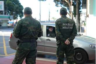 Na capital capixaba, grupos de policiais militares se apresentaram para trabalhar na Praça Oito,  na Rodoviária de Vitória, e fazer o patrulhamento dos municípios da região metropolitana