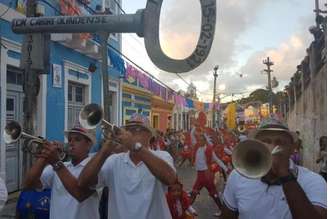 A Troça Carnavalesca Mista Cariri Olindense, agremiação de 96 anos de idade, levou sua chave da cidade de Olinda 