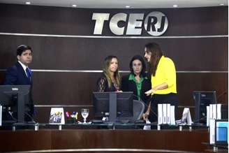 Sessão plenária do Tribunal de Contas do Estado do Rio de Janeiro presidida pela conselheira Mariana Montebello. Ela é a única conselheira titular no tribunal que não foi alvo da Operação Quinto do Ouro