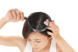 Cuidar do couro cabeludo não é só uma questão estética e deve ser levada a sério 