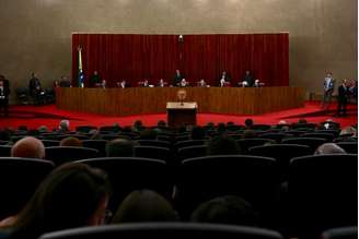 O TSE retoma o julgamento da ação em que o PSDB pede a cassação da chapa Dilma-Temer
