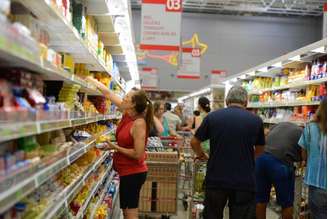 Preços caíram 0,51% em maio em todo o país, diz pesquisa da Fundação Getúlio Vargas