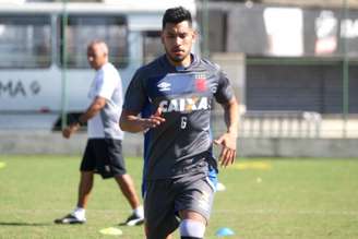 Andrés Rios pode fazer sua estreia contra o Atlético-MG, neste domingo (Foto: Paulo Fernandes/Vasco)