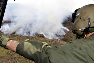 Brigadistas combatem o incêndio na Chapada Diamantina