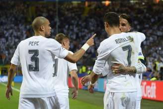 Cristiano Ronaldo e Sergio Ramos são dois dos líderes do elenco merengue (Foto: Olivier MORIN / AFP)