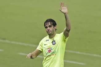 Aos 35 anos, Kaká anuncia aposentadoria como jogador