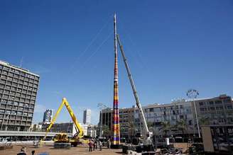 Torre de Lego de 36 metros é construída em Israel