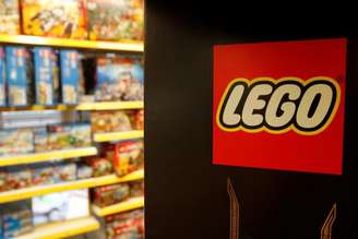 Logo da Lego em loja de Bonn, Alemanha
