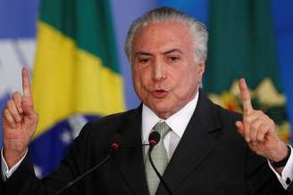 Presidente Michel Temer fala em cerimônia no Palácio do Planalto em Brasília, Distrito Federal
15/12/2017 REUTERS/Adriano Machado