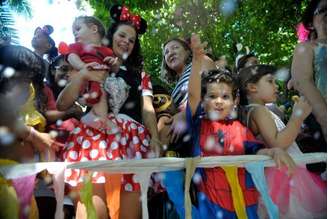 A criançada cai na folia também