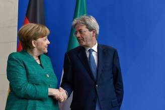 Gentiloni e Merkel defendem 'nova fase' da União Europeia