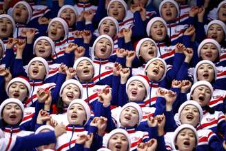 Equipe de torcida da Coreia do Norte durante Olimpíada de Inverno de Pyeongchang, na Coreia do Sul 20/02/2018 REUTERS/Damir Sagolj 