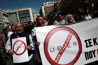 Taxistas protestam contra Uber em Atenas 6/3/2018 REUTERS/Alkis Konstantinidis 