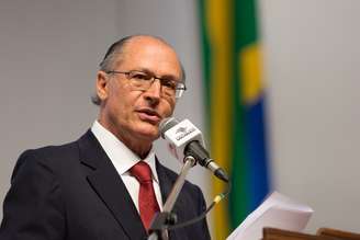 Delatores da Odebrecht afirmam que Alckmin recebeu R$ 10,7 milhões em caixa dois do chamado "departamento de propina" da empreiteira. Ele nega