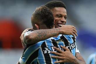Que estreia! Em seu primeiro jogo com a camisa do Grêmio, André entrou e anotou o gol da vitória sobre o Cruzeiro.
