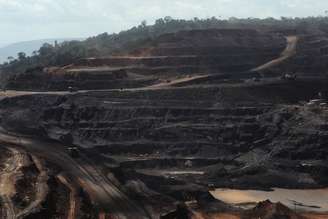 Vista da mina de Ferro Carajas, maior mina de ferro do mundo, operada pela Vale do Rio Doce, em Parauapebas, no Pará, Brasil
29/05/2012
REUTERS/Lunae Parracho 