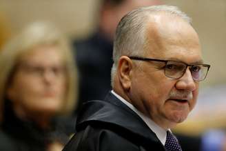 Ministro Edson Fachin durante sessão do STF
04/04/2018 REUTERS/Adriano Machado